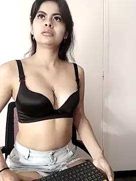 CrystallThonpsom_ on StripChat 