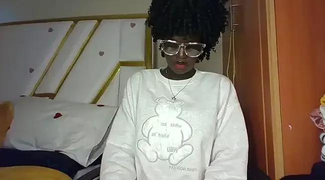 cutesmiling on StripChat 
