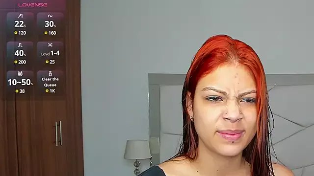 Freechat dafne_hills on StripChat