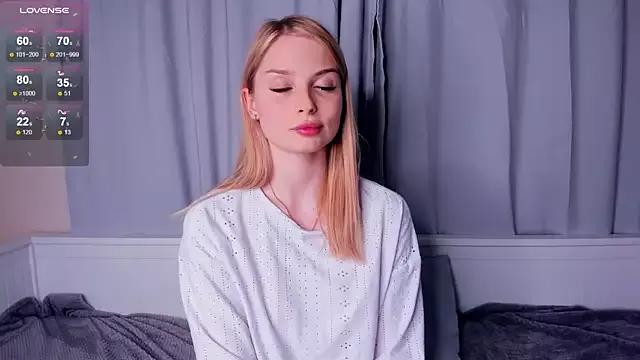DaisyEckersley on StripChat 