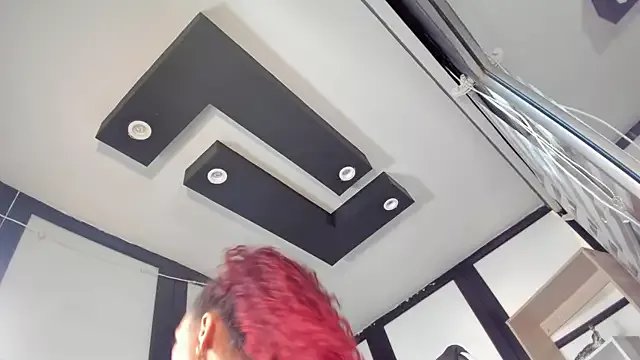 Freechat DalayMoore on StripChat