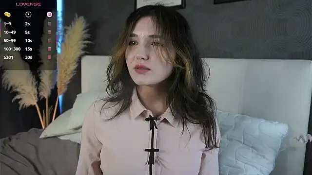 DanasWhisper on StripChat