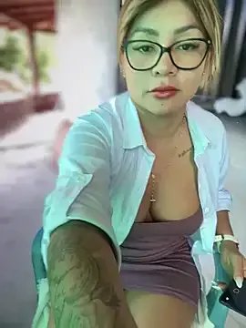 Group DIANITA_1988 on StripChat