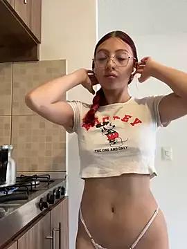 Freechat Dirty-Bunnyyy on StripChat