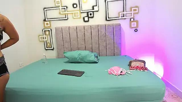 Freechat dirty_couple22 on StripChat