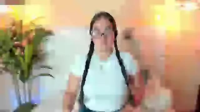 Doll_Adhara on StripChat 