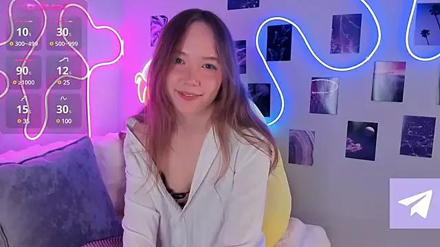 Dreamy_Polly on StripChat 