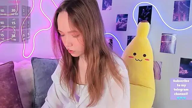 Dreamy_Polly on StripChat 
