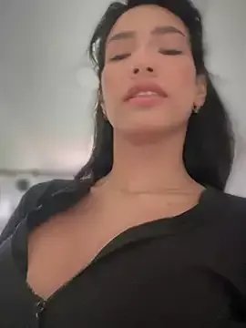 Freechat DulceLenns on StripChat