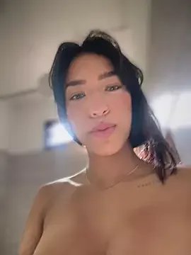 Freechat DulceLenns on StripChat