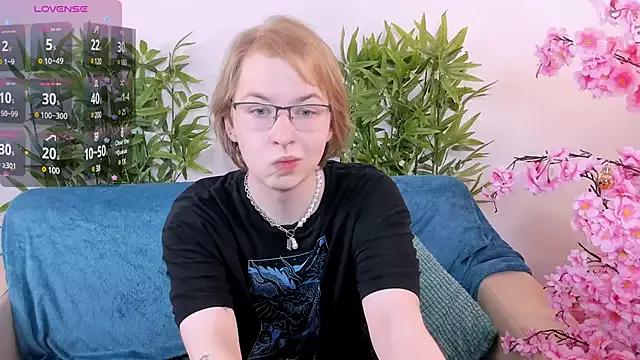 Dylan_Sunshine on StripChat 