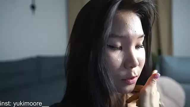EarthaBute on StripChat 