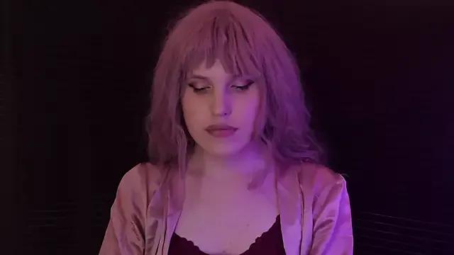 EffieMinki on StripChat 