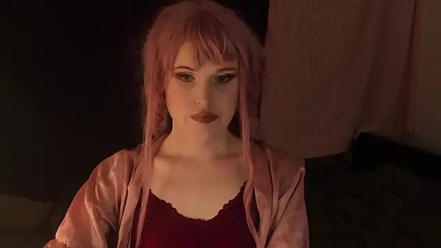 EffieMinki on StripChat 