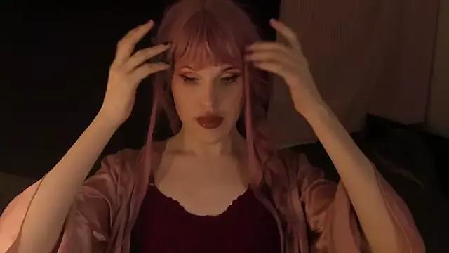 EffieMinki on StripChat 