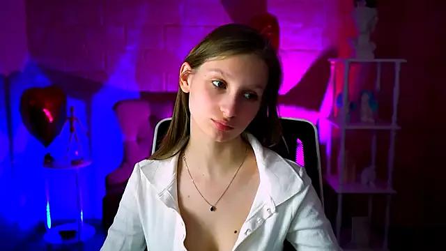 EllaHorton on StripChat 
