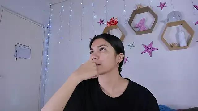 Emiily_Parkerr on StripChat 