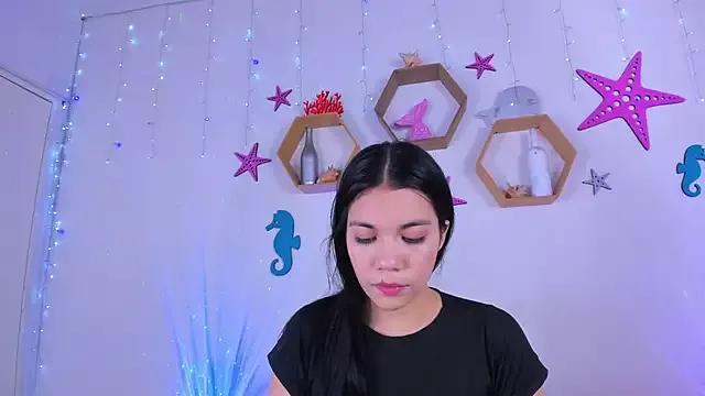 Emiily_Parkerr on StripChat 