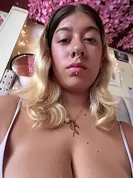 Freechat Enyeld_ruru on StripChat