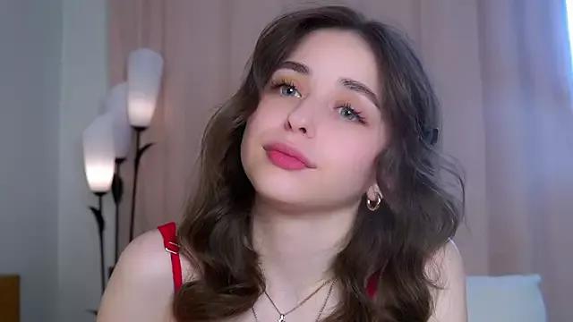 EstherMitchel on StripChat 