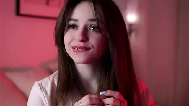 EstherMitchel on StripChat 
