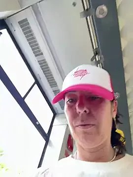 eveangelll on StripChat 