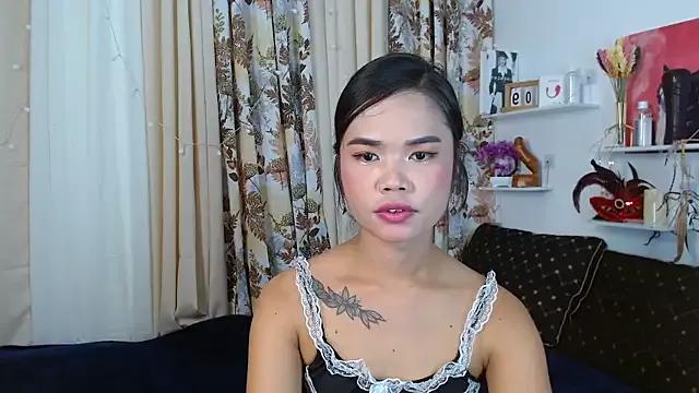 extremeChloe on StripChat 