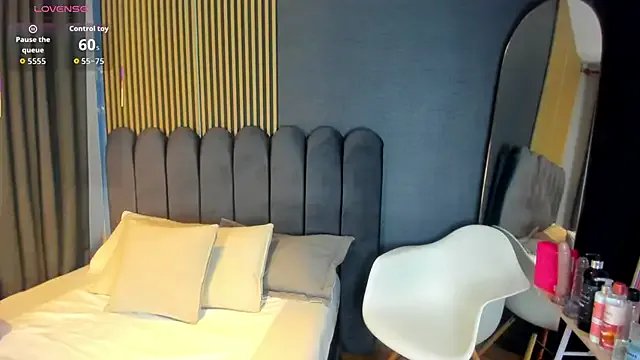 Freechat Gina_77 on StripChat