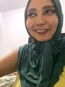 hannahayat on StripChat