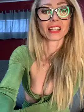 Freechat harleyejoker1 on StripChat