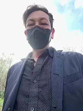 Hideen-real-face on StripChat