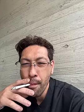 Hideen-real-face on StripChat