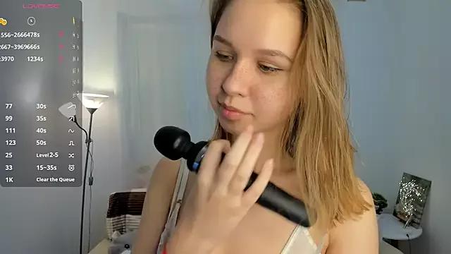 HildEdge on StripChat 