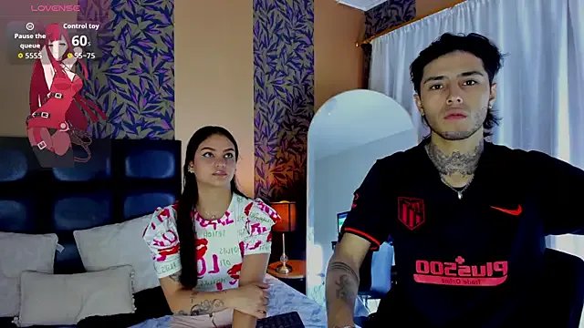 Freechat hinata_itachi on StripChat