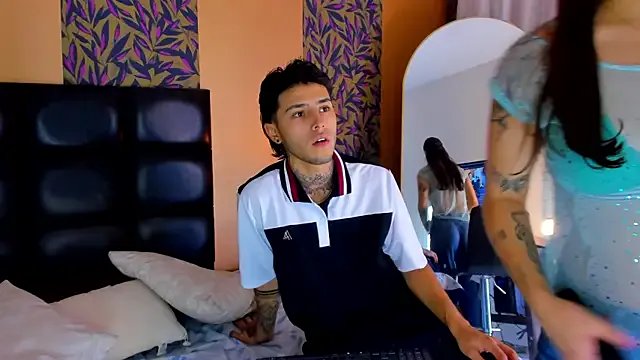 Freechat hinata_itachi on StripChat