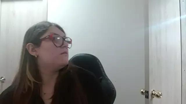 HoneyLane_ on StripChat 