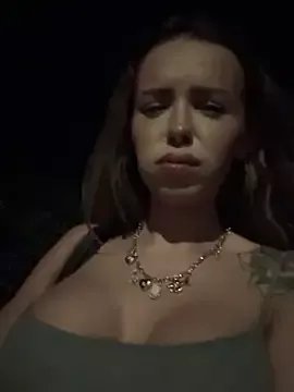 Freechat HotBella- on StripChat