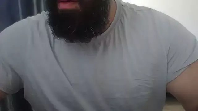 Freechat hugemachohandsome on StripChat