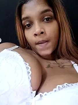 Indianqueen03 on StripChat 