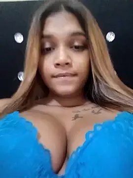 Indianqueen03 on StripChat 