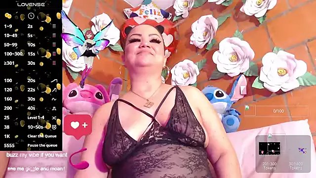 Freechat IngritBitch on StripChat