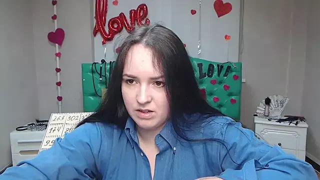 IsabelBlackberry on StripChat 