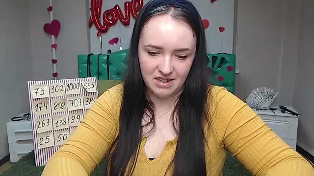 IsabelBlackberry on StripChat 