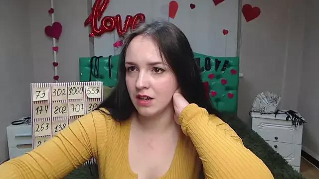 IsabelBlackberry on StripChat 