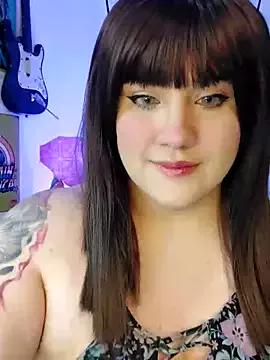 ItsNaiixa on StripChat 