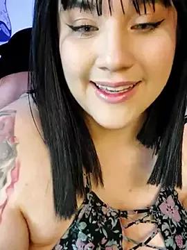 ItsNaiixa on StripChat 