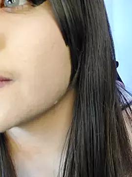 ItsNaiixa on StripChat 