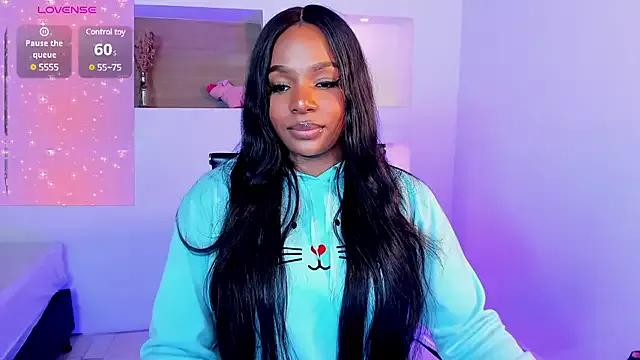 IvyBliss8 on StripChat 