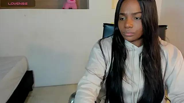 IvyBliss8 on StripChat 