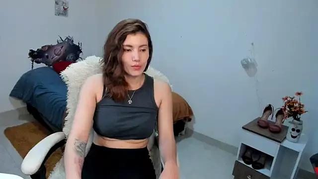 jrcamila on StripChat 